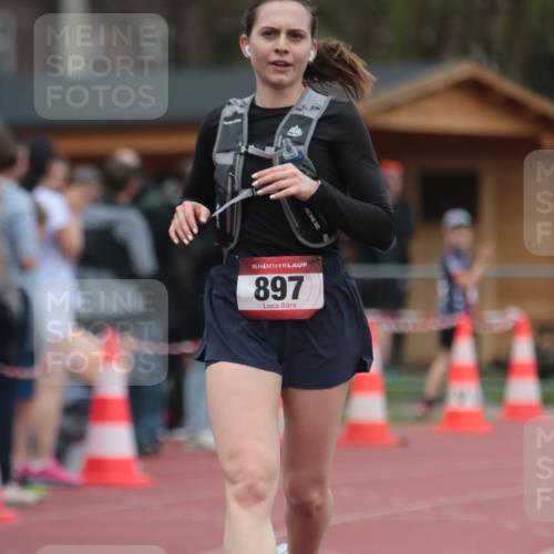 13.04.2025 - Hammer Lauf A. Gomolzig http://msf.ph/oto/7663314 13.04.2025 11:31:27 Ziel 693, 704, 897 meine-sportfotos.de