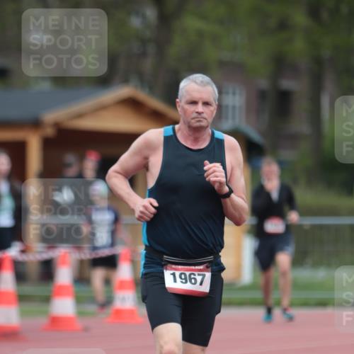 13.04.2025 - Hammer Lauf A. Gomolzig http://msf.ph/oto/7663339 13.04.2025 11:31:41 Ziel 1930 meine-sportfotos.de