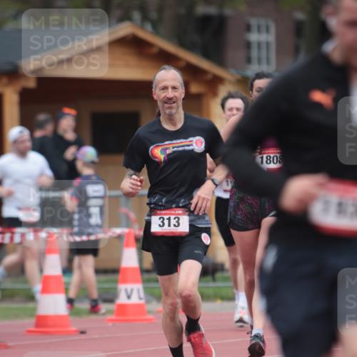 13.04.2025 - Hammer Lauf A. Gomolzig http://msf.ph/oto/7663353 13.04.2025 11:31:48 Ziel 232, 313, 1808, 1921, 1930 meine-sportfotos.de