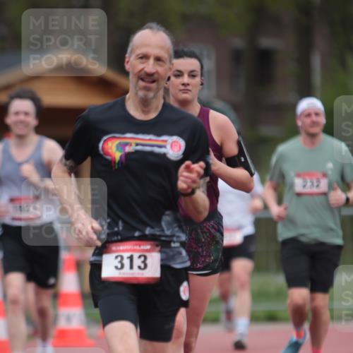13.04.2025 - Hammer Lauf A. Gomolzig http://msf.ph/oto/7663360 13.04.2025 11:31:51 Ziel 232, 313, 432, 1808, 1921 meine-sportfotos.de