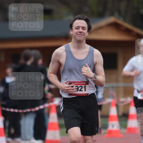 13.04.2025 - Hammer Lauf A. Gomolzig http://msf.ph/oto/7663366 13.04.2025 11:31:54 Ziel 231, 232, 432, 1808, 1921 meine-sportfotos.de