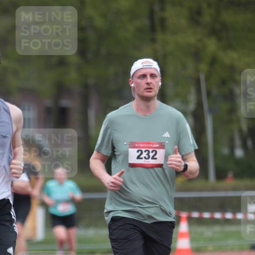 13.04.2025 - Hammer Lauf A. Gomolzig http://msf.ph/oto/7663372 13.04.2025 11:31:56 Ziel 231, 232, 432, 1921 meine-sportfotos.de
