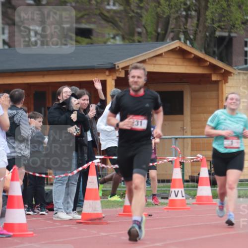 13.04.2025 - Hammer Lauf A. Gomolzig http://msf.ph/oto/7663377 13.04.2025 11:31:58 Ziel 231, 232, 432, 1341 meine-sportfotos.de