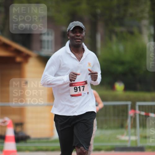 13.04.2025 - Hammer Lauf A. Gomolzig http://msf.ph/oto/7663398 13.04.2025 11:32:05 Ziel 1, 917, 1341 meine-sportfotos.de