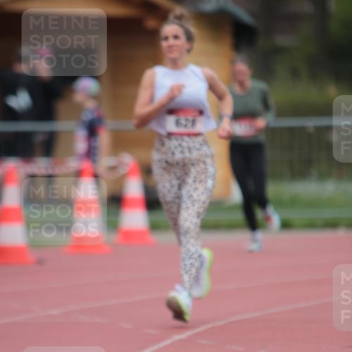 13.04.2025 - Hammer Lauf A. Gomolzig http://msf.ph/oto/7663406 13.04.2025 11:32:08 Ziel 1, 628, 917 meine-sportfotos.de