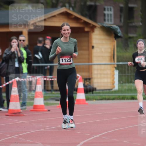 13.04.2025 - Hammer Lauf A. Gomolzig http://msf.ph/oto/7663413 13.04.2025 11:32:12 Ziel 444, 628, 1125 meine-sportfotos.de