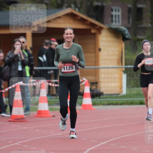 13.04.2025 - Hammer Lauf A. Gomolzig http://msf.ph/oto/7663415 13.04.2025 11:32:13 Ziel 444, 628, 1125 meine-sportfotos.de