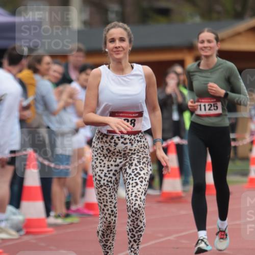 13.04.2025 - Hammer Lauf A. Gomolzig http://msf.ph/oto/7663416 13.04.2025 11:32:14 Ziel 444, 628, 1125 meine-sportfotos.de