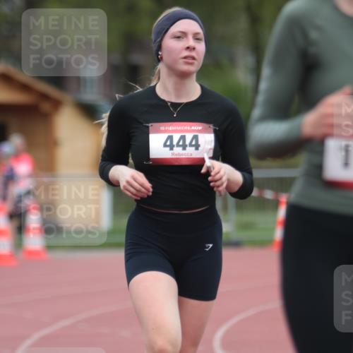 13.04.2025 - Hammer Lauf A. Gomolzig http://msf.ph/oto/7663427 13.04.2025 11:32:19 Ziel 444, 1125 meine-sportfotos.de