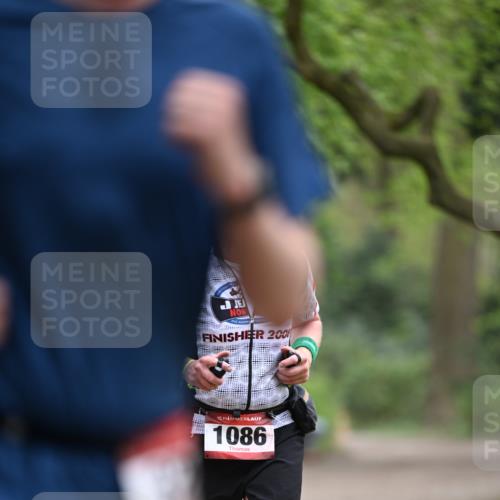13.04.2025 - Hammer Lauf Dr. Thomas Lammeyer http://msf.ph/oto/7663451 13.04.2025 11:31:50 Laufen 200, 15, 1086 meine-sportfotos.de