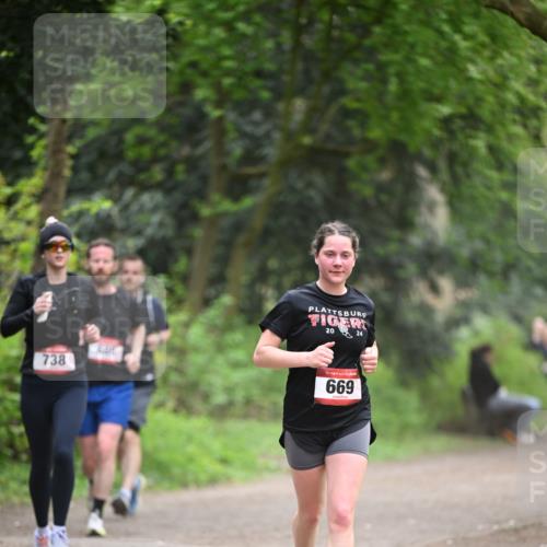 13.04.2025 - Hammer Lauf Dr. Thomas Lammeyer http://msf.ph/oto/7663466 13.04.2025 11:31:52 Laufen 20, 24, 738, 15, 669 meine-sportfotos.de