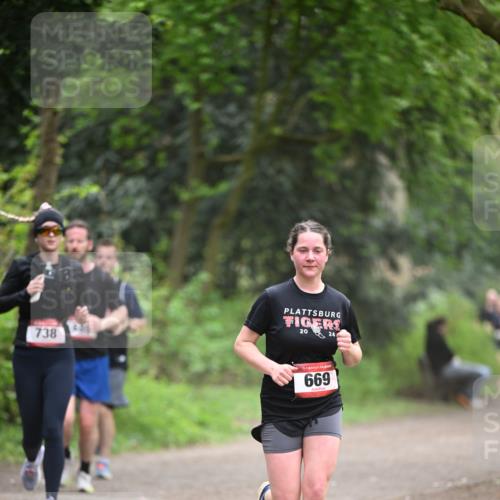 13.04.2025 - Hammer Lauf Dr. Thomas Lammeyer http://msf.ph/oto/7663468 13.04.2025 11:31:52 Laufen 738, 20, 24, 15, 669 meine-sportfotos.de