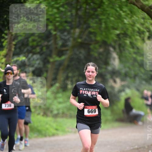 13.04.2025 - Hammer Lauf Dr. Thomas Lammeyer http://msf.ph/oto/7663470 13.04.2025 11:31:52 Laufen 738, 20, 24, 15, 669 meine-sportfotos.de