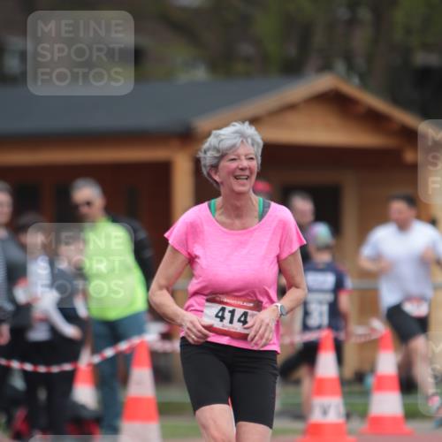 13.04.2025 - Hammer Lauf A. Gomolzig http://msf.ph/oto/7663479 13.04.2025 11:32:55 Ziel 414 meine-sportfotos.de