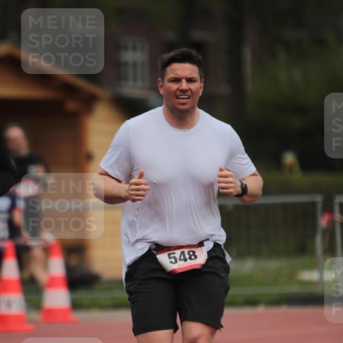 13.04.2025 - Hammer Lauf A. Gomolzig http://msf.ph/oto/7663488 13.04.2025 11:33:03 Ziel 10, 474, 548 meine-sportfotos.de