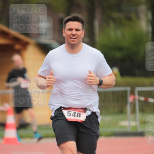 13.04.2025 - Hammer Lauf A. Gomolzig http://msf.ph/oto/7663489 13.04.2025 11:33:03 Ziel 10, 474, 548 meine-sportfotos.de