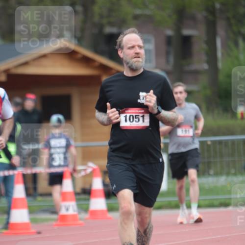 13.04.2025 - Hammer Lauf A. Gomolzig http://msf.ph/oto/7663502 13.04.2025 11:33:10 Ziel 10, 191, 1051, 1810 meine-sportfotos.de
