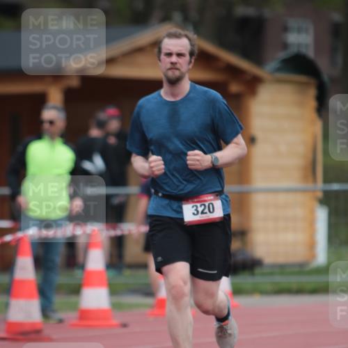 13.04.2025 - Hammer Lauf A. Gomolzig http://msf.ph/oto/7663514 13.04.2025 11:33:19 Ziel 191, 320, 1086 meine-sportfotos.de