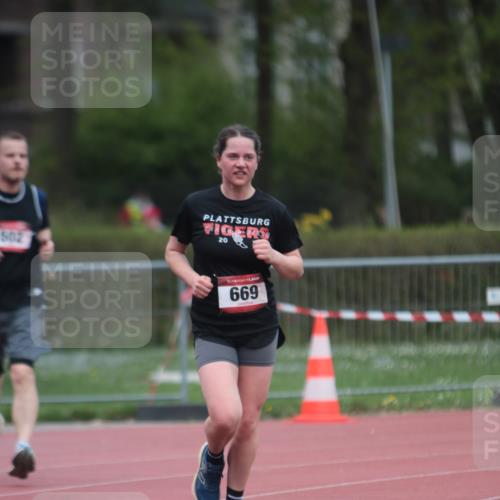 13.04.2025 - Hammer Lauf A. Gomolzig http://msf.ph/oto/7663527 13.04.2025 11:33:29 Ziel 502, 669, 685, 738 meine-sportfotos.de