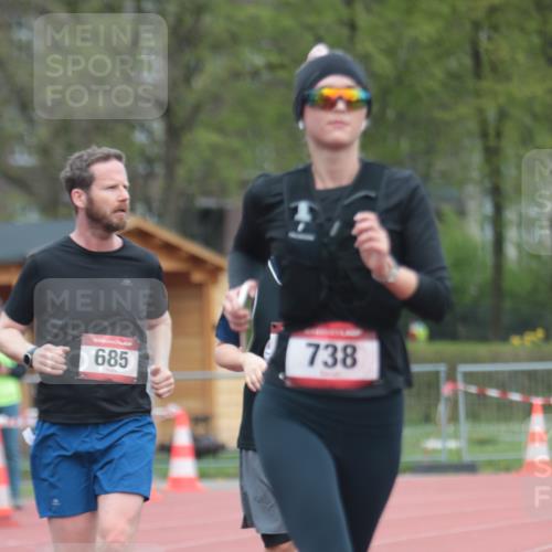 13.04.2025 - Hammer Lauf A. Gomolzig http://msf.ph/oto/7663544 13.04.2025 11:33:34 Ziel 502, 669, 685, 738 meine-sportfotos.de