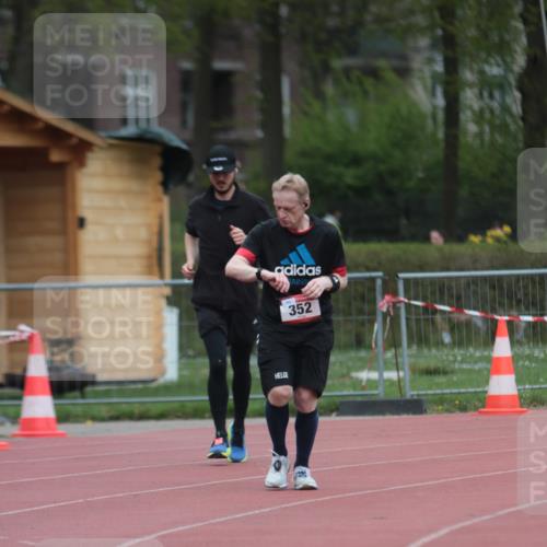 13.04.2025 - Hammer Lauf A. Gomolzig http://msf.ph/oto/7663569 13.04.2025 11:33:59 Ziel 599 meine-sportfotos.de