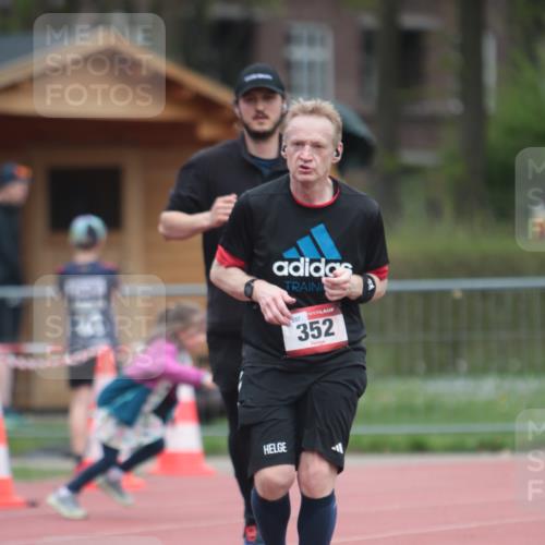 13.04.2025 - Hammer Lauf A. Gomolzig http://msf.ph/oto/7663573 13.04.2025 11:34:02 Ziel 599 meine-sportfotos.de