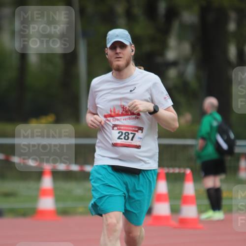 13.04.2025 - Hammer Lauf A. Gomolzig http://msf.ph/oto/7663629 13.04.2025 11:34:36 Ziel 287, 923 meine-sportfotos.de