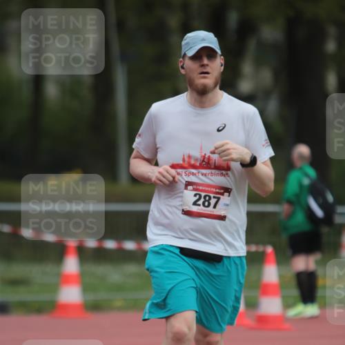 13.04.2025 - Hammer Lauf A. Gomolzig http://msf.ph/oto/7663632 13.04.2025 11:34:36 Ziel 287, 923 meine-sportfotos.de
