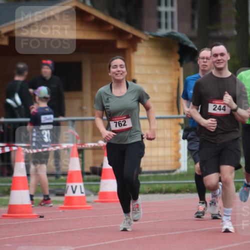 13.04.2025 - Hammer Lauf A. Gomolzig http://msf.ph/oto/7663638 13.04.2025 11:34:43 Ziel 244, 762, 1208, 1331 meine-sportfotos.de