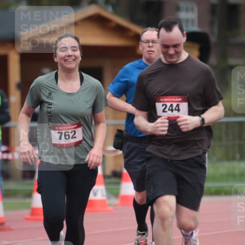 13.04.2025 - Hammer Lauf A. Gomolzig http://msf.ph/oto/7663645 13.04.2025 11:34:47 Ziel 244, 762, 1208, 1331 meine-sportfotos.de