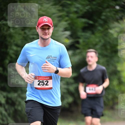 13.04.2025 - Hammer Lauf Dr. Thomas Lammeyer http://msf.ph/oto/7663659 13.04.2025 11:32:16 Laufen 15, 252 meine-sportfotos.de