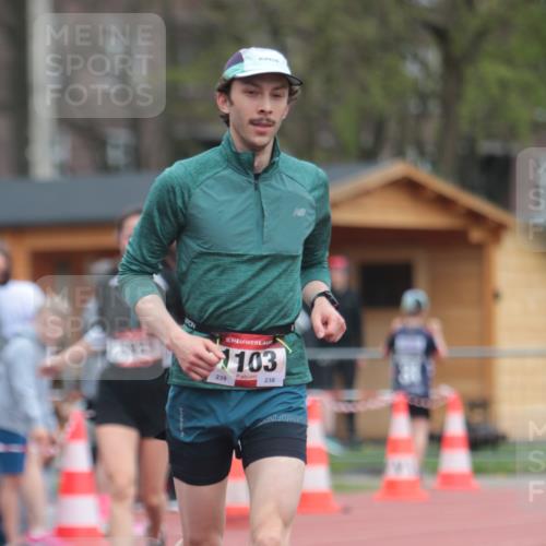 13.04.2025 - Hammer Lauf A. Gomolzig http://msf.ph/oto/7663670 13.04.2025 11:35:02 Ziel 3, 1103, 1931 meine-sportfotos.de