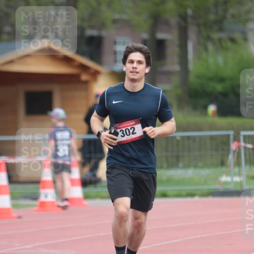 13.04.2025 - Hammer Lauf A. Gomolzig http://msf.ph/oto/7663690 13.04.2025 11:35:16 Ziel 302 meine-sportfotos.de