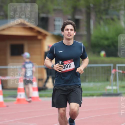 13.04.2025 - Hammer Lauf A. Gomolzig http://msf.ph/oto/7663692 13.04.2025 11:35:16 Ziel 302 meine-sportfotos.de