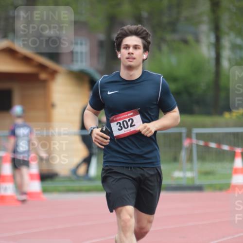 13.04.2025 - Hammer Lauf A. Gomolzig http://msf.ph/oto/7663695 13.04.2025 11:35:17 Ziel 302 meine-sportfotos.de