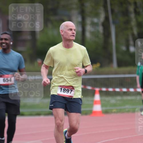 13.04.2025 - Hammer Lauf A. Gomolzig http://msf.ph/oto/7663708 13.04.2025 11:35:34 Ziel 654, 1344, 1897 meine-sportfotos.de