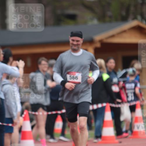 13.04.2025 - Hammer Lauf A. Gomolzig http://msf.ph/oto/7663715 13.04.2025 11:35:45 Ziel 566 meine-sportfotos.de
