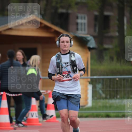 13.04.2025 - Hammer Lauf A. Gomolzig http://msf.ph/oto/7663720 13.04.2025 11:35:54 Ziel 1939 meine-sportfotos.de
