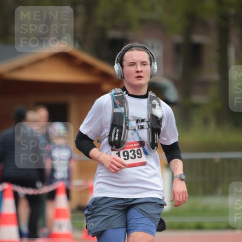 13.04.2025 - Hammer Lauf A. Gomolzig http://msf.ph/oto/7663726 13.04.2025 11:35:56 Ziel 1939 meine-sportfotos.de