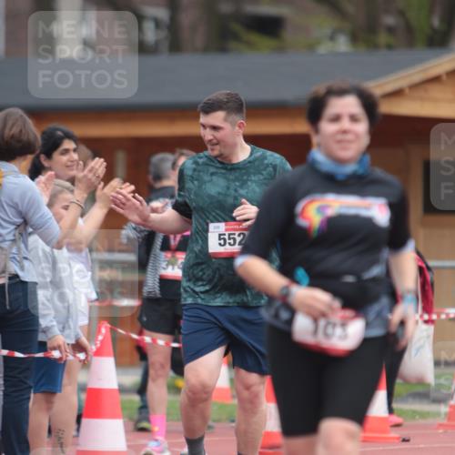 13.04.2025 - Hammer Lauf A. Gomolzig http://msf.ph/oto/7663751 13.04.2025 11:36:18 Ziel 103, 552, 736 meine-sportfotos.de
