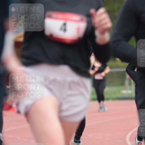 13.04.2025 - Hammer Lauf A. Gomolzig http://msf.ph/oto/7663804 13.04.2025 11:37:47 Ziel 7, 476, 737, 858, 1310, 1376, 1802 meine-sportfotos.de