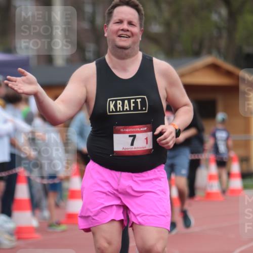 13.04.2025 - Hammer Lauf A. Gomolzig http://msf.ph/oto/7663806 13.04.2025 11:37:48 Ziel 7, 476, 737, 858, 1310, 1376, 1802 meine-sportfotos.de
