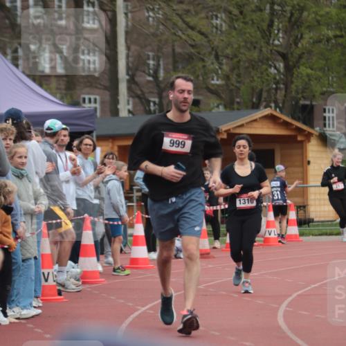 13.04.2025 - Hammer Lauf A. Gomolzig http://msf.ph/oto/7663816 13.04.2025 11:37:52 Ziel 20, 21, 737, 1310 meine-sportfotos.de
