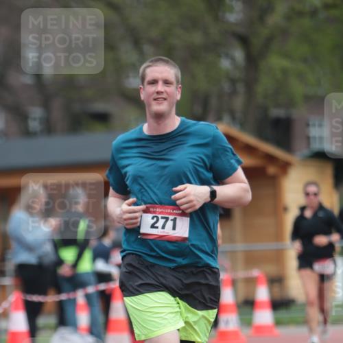 13.04.2025 - Hammer Lauf A. Gomolzig http://msf.ph/oto/7663856 13.04.2025 11:38:40 Ziel 160, 173, 193, 271, 327 meine-sportfotos.de