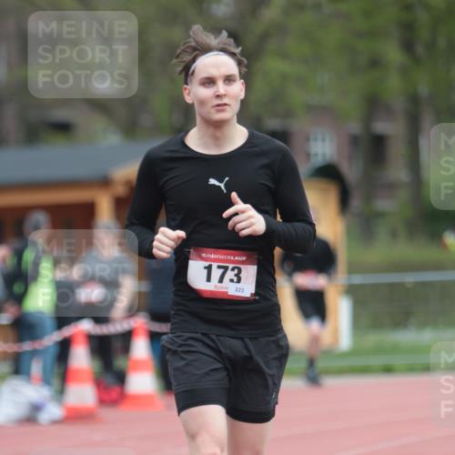 13.04.2025 - Hammer Lauf A. Gomolzig http://msf.ph/oto/7663879 13.04.2025 11:38:48 Ziel 173, 193 meine-sportfotos.de