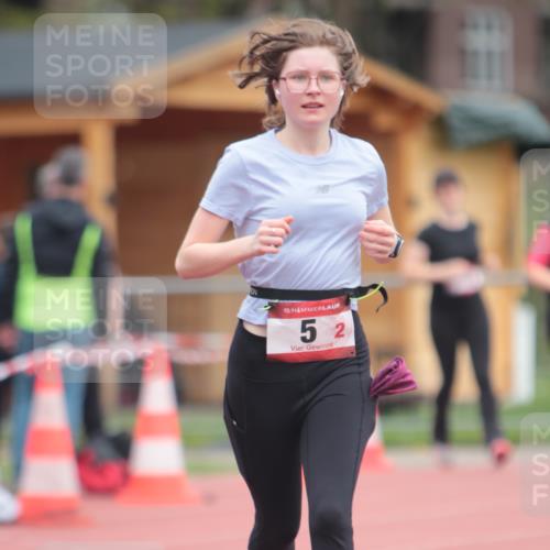13.04.2025 - Hammer Lauf A. Gomolzig http://msf.ph/oto/7663889 13.04.2025 11:39:04 Ziel 5 meine-sportfotos.de