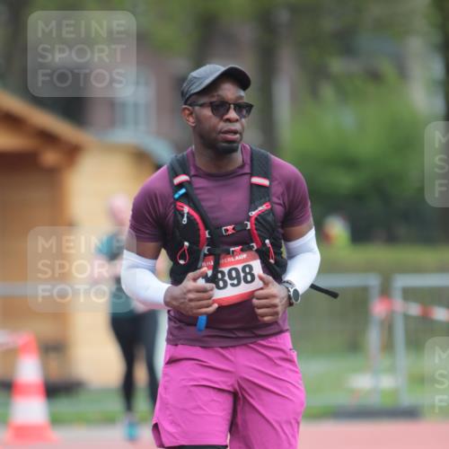 13.04.2025 - Hammer Lauf A. Gomolzig http://msf.ph/oto/7663915 13.04.2025 11:39:25 Ziel 1891, 1898 meine-sportfotos.de