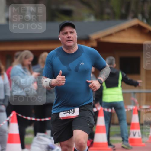 13.04.2025 - Hammer Lauf A. Gomolzig http://msf.ph/oto/7663934 13.04.2025 11:39:49 Ziel  meine-sportfotos.de