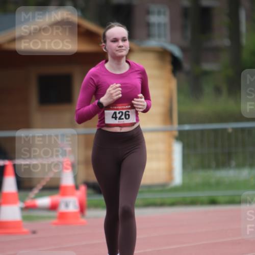 13.04.2025 - Hammer Lauf A. Gomolzig http://msf.ph/oto/7663943 13.04.2025 11:40:05 Ziel 426 meine-sportfotos.de