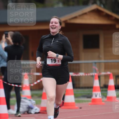 13.04.2025 - Hammer Lauf A. Gomolzig http://msf.ph/oto/7663952 13.04.2025 11:40:23 Ziel 19 meine-sportfotos.de